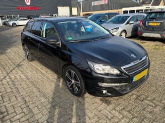 Auto incidentate Peugeot 308 1.6 HDI Executive Pack Pano 2015/12