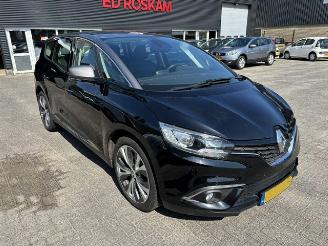 skadebil auto Renault Scenic 1.3 TCE Limited 7-Pers Automaat 2019/3