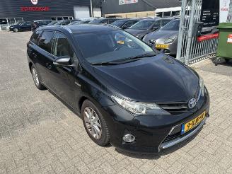 Voiture accidenté Toyota Auris 1.8 Hybrid Pano automaat Sports 2014/9