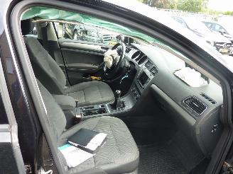 Volkswagen Golf 1.0 TSI picture 7