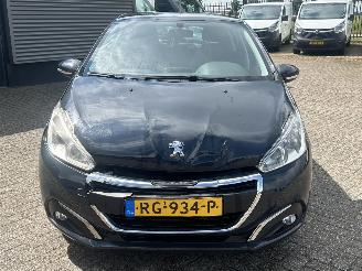 Peugeot 208 1.2 Pure Tech Blue Lion 5drs picture 8