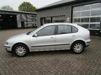 Seat Leon 1.6-16V Stella picture 2