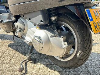 Vespa  LX 125 4T picture 10