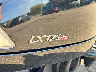 Vespa  LX 125 4T picture 9