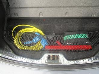 krockskadad bil auto Volvo V-60 2.4 D5 Twin Engine Lease Hydrid automaat 2016/11