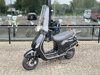 uszkodzony skutery AGM  VX50 2020/1