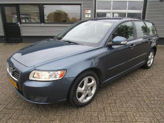 Vrakbiler auto Volvo V-50 2.0 Sport 2010/11
