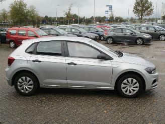 Volkswagen Polo 1.0 MPI Trendline 5drs picture 6