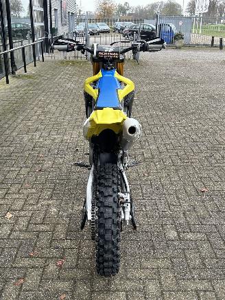 Suzuki RMZ 450  picture 8