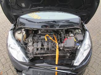 Ford Fiesta 1.25 Ghia 5drs picture 16