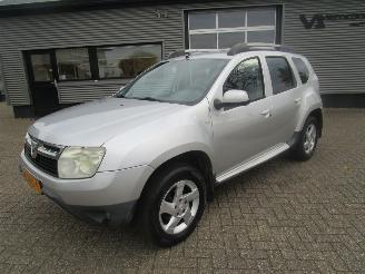 skadebil auto Dacia Duster 1.6-16V Laureate 2wd 1e eigenaar 2010/10