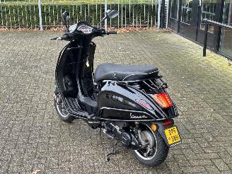 Vespa  Sprint 50 4T picture 3