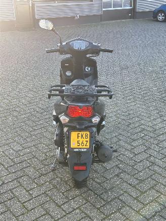 Sym  X-Pro picture 4