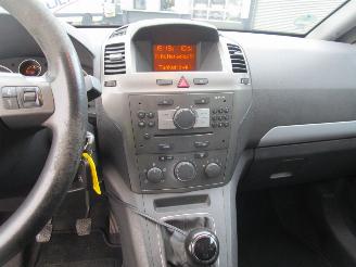 Opel Zafira 1.8 Temptation 7pers. picture 14