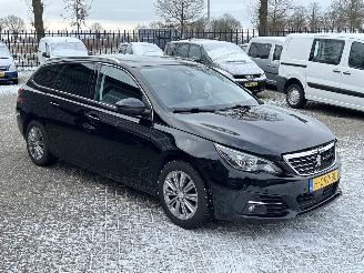 Peugeot 308 SW 1.2 PureTech Blue Lease Premium picture 7