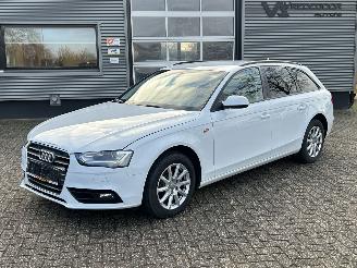 krockskadad bil auto Audi A4 Avant 2.0 TDI 2015/5