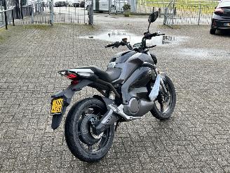 Super Soco  TS Streethunter picture 3