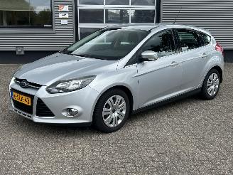 Schadeauto Ford Focus 1.6 TDCI Titanium 2013/10