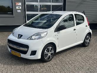 Voiture accidenté Peugeot 107 1.0-12V XR 5drs 2011/12