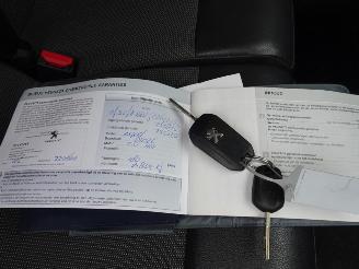 Peugeot Expert 227S 2.0 BlueHDI 180 Premium Pack 3 zits picture 15