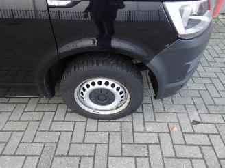Volkswagen Transporter 2.0 TDI L2H1 Highline navi / pdc/ cruis . ac picture 26