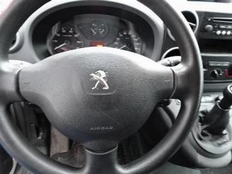 Peugeot Partner 120 1.6 BlueHDi 100 L1 Première S&S xxl airco picture 15