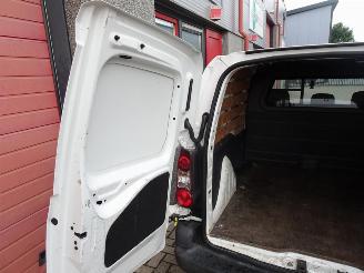 Peugeot Partner 120 1.6 HDi 75 L1 XR airco 3 zits 150053 km !!!!!!! picture 15