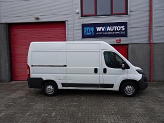 Peugeot Boxer 330 2.0 BlueHDI L2H2 Premium Pack 2 x schuifdeur picture 6