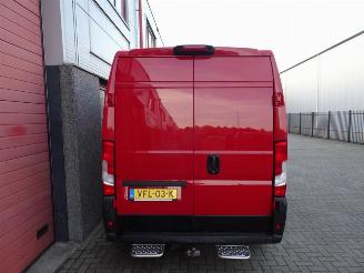Peugeot Boxer 333 2.2 BlueHDi 165 L3H2 Premium 3 zits navi airco camera 2500 kg trekhaakgewicht picture 12