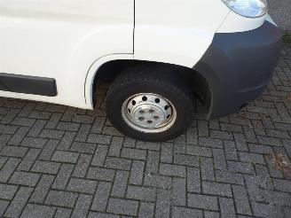 Peugeot Boxer 330 2.2 HDI L2H2 Profit+ picture 19