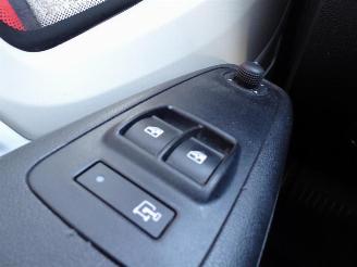 Peugeot Boxer 330 2.2 HDI L2H2 Profit+ picture 18