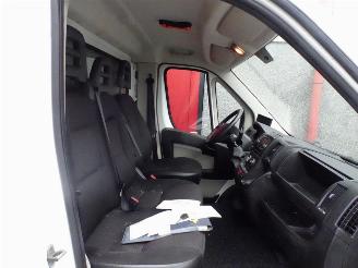 Peugeot Boxer 435 2.0 BlueHDI maxi spiegelkoffer 3 zits airco picture 13