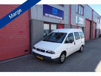 Käytettyjen passenger cars Fiat Scudo 1.9 D EL 8/9 pers. export / handel !!!!!! 2004/8