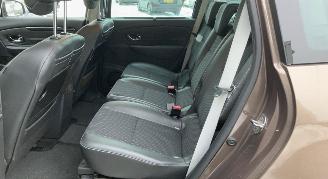 Renault Scenic  picture 8