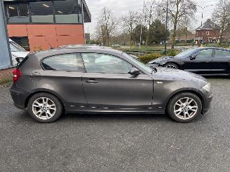 BMW 1-serie 116i BUSSINESS LINE picture 2