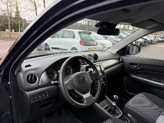Suzuki Vitara 1.4 Boosterjet Select Smart Hybrid picture 16