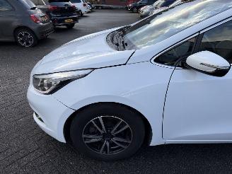 Kia Ceed 1.6 GDI Plus Pack (Hatchback 5-dr.) picture 12