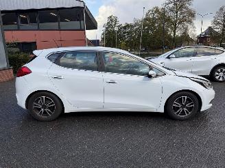 Kia Ceed 1.6 GDI Plus Pack (Hatchback 5-dr.) picture 5