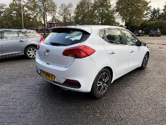 Kia Ceed 1.6 GDI Plus Pack (Hatchback 5-dr.) picture 4