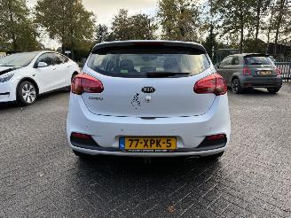 Kia Ceed 1.6 GDI Plus Pack (Hatchback 5-dr.) picture 9