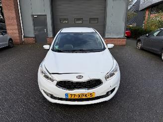Kia Ceed 1.6 GDI Plus Pack (Hatchback 5-dr.) picture 8