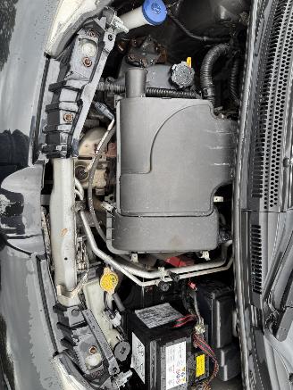 Peugeot 107 1.0-12V Urban Move AIRCO Hatchback 5-dr. picture 19