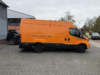 Iveco Daily 35S21V 3.0 352 H2 LUCHTVERING  204PK picture 33