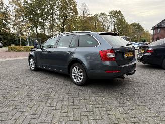 Skoda Octavia 1.6 TDI Greentech PANORAMADAK  Ambition Business picture 28