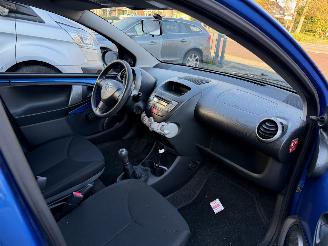 Toyota Aygo 1.0 VVT-i Now  AIRCO  Hatchback 5-dr. picture 13