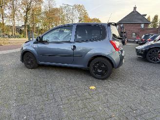 Renault Twingo 1.2-16V Collection  Hatchback 3-dr. picture 26