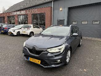 Coche accidentado Renault Mégane 1.3 TCe 140 Equilibre 2023/7