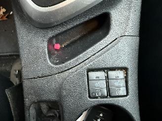 Toyota Auris 1.8 Hybrid Lease Pro picture 25