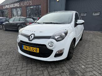 skadebil auto Renault Twingo 1.2 16V Collection LEER  (Hatchback 3-dr.) 2013/1