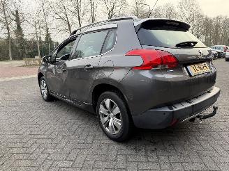 Peugeot 2008 1.2 PureTech Féline (SUV 5-dr.) picture 3